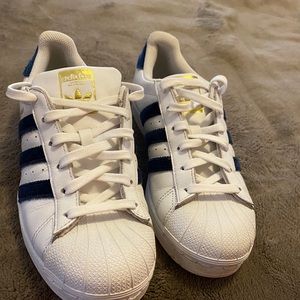 Adidas shell toe